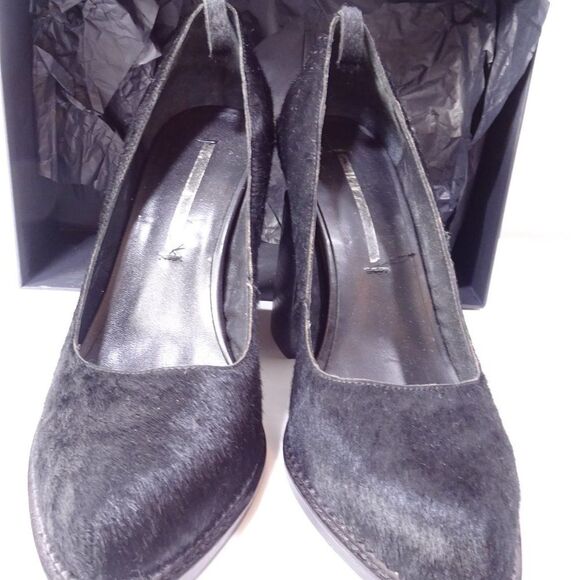 THEYSKENS' THEORY   Black Pony Fur Chunky Pumps  Size 38 NWt 798 - Picture 2 of 11